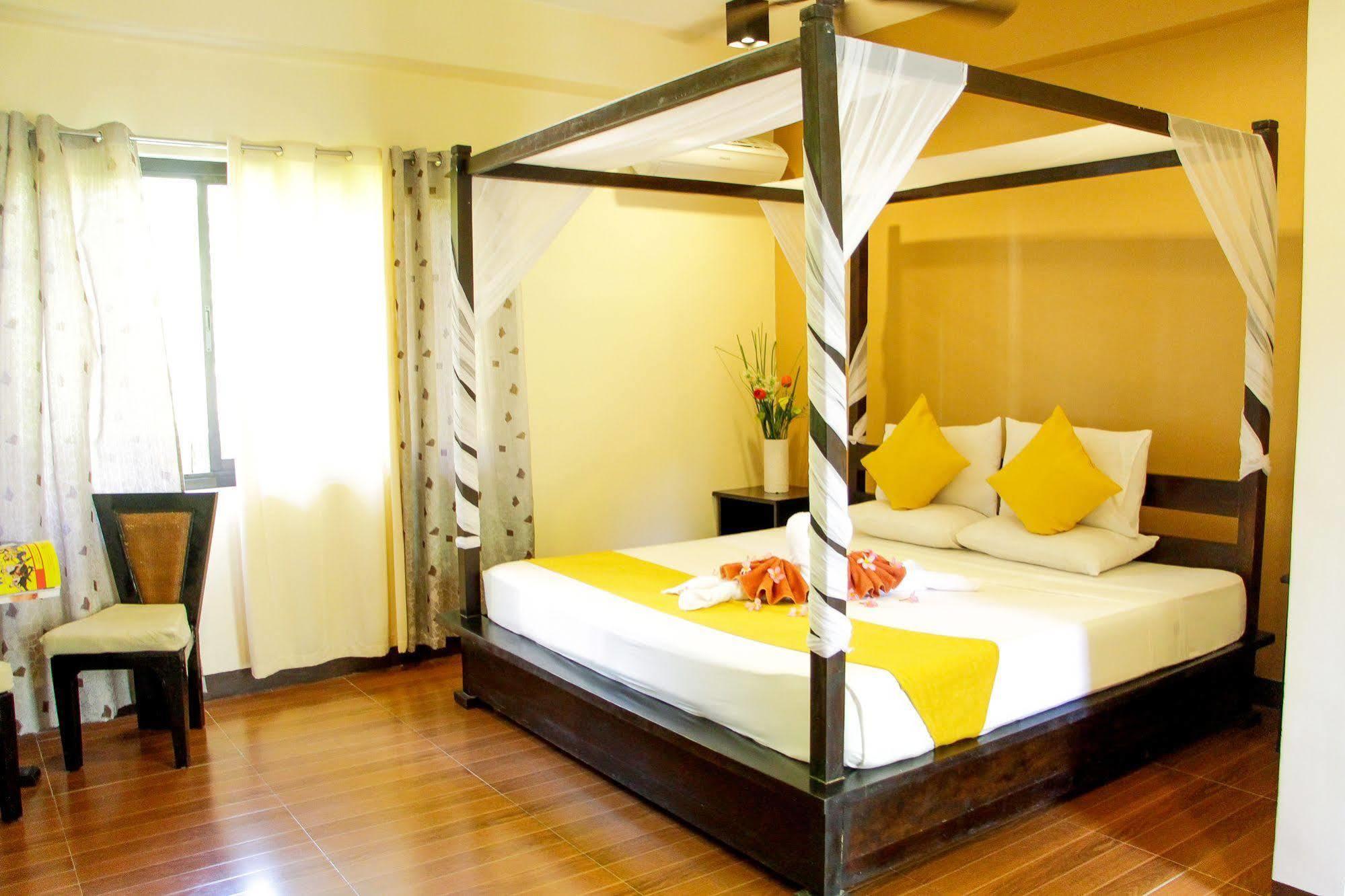 Sulu Sea Boutique Hotel Balabag  Exterior photo