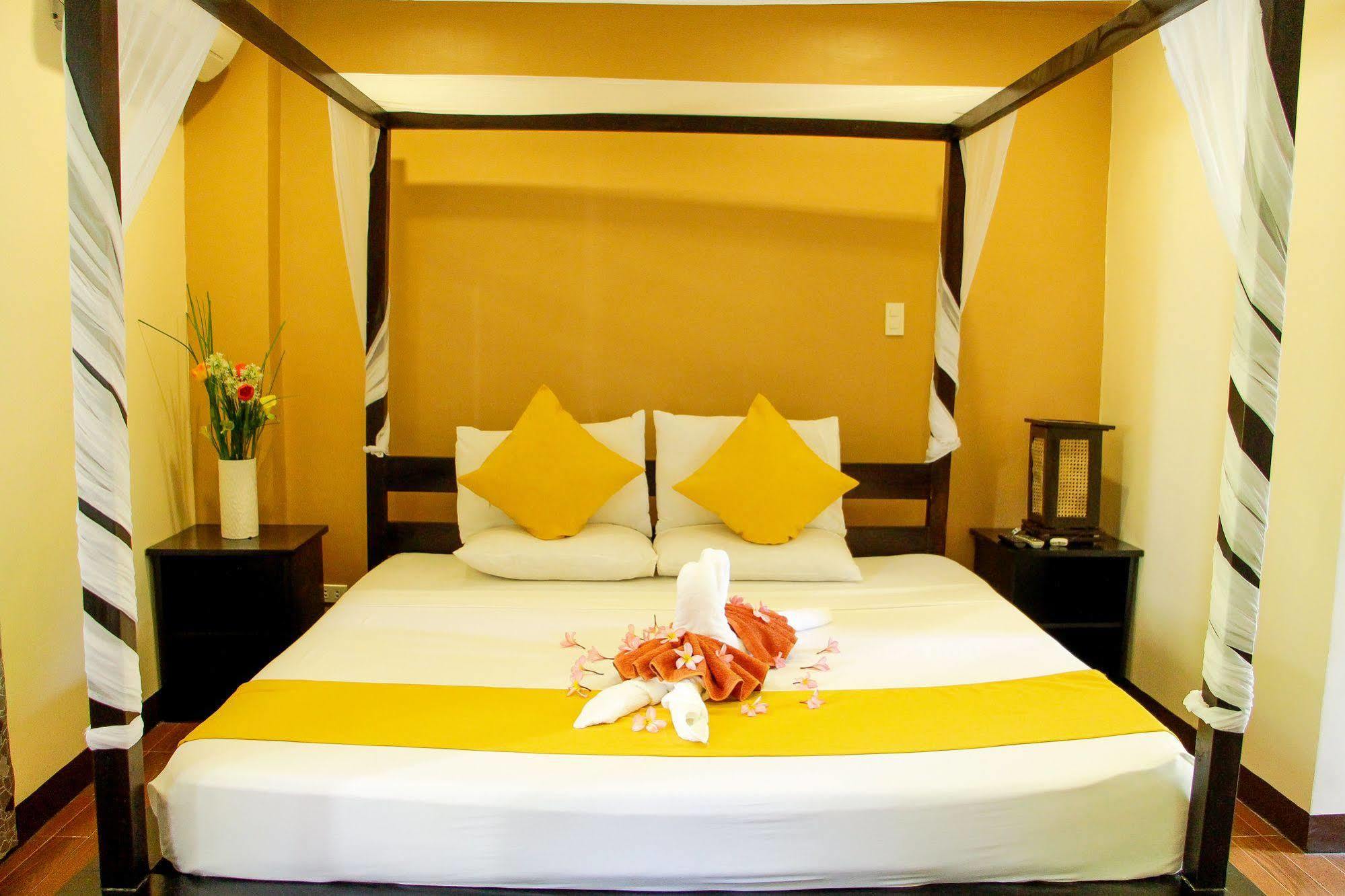 Sulu Sea Boutique Hotel Balabag  Exterior photo